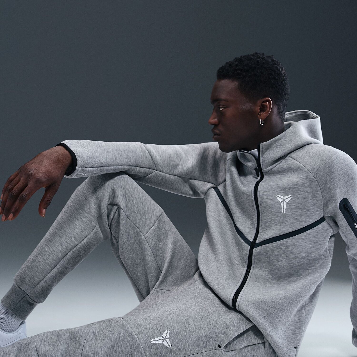 Мужские спортивные штаны Nike Kobe Tech Fleece Jogger