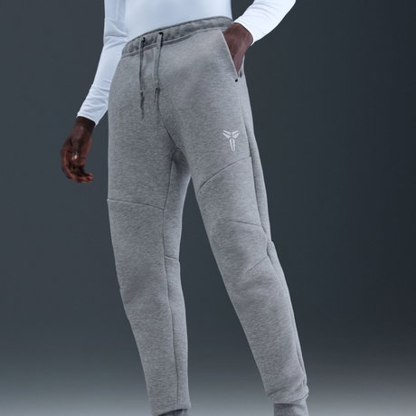 NIKE - Kobe Tech Fleece Jogger Erkek Gri Eşofman Altı (1)