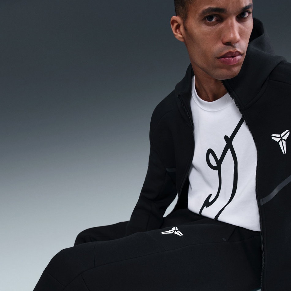 Kobe Tech Fleece Jogger Erkek Siyah Eşofman Altı