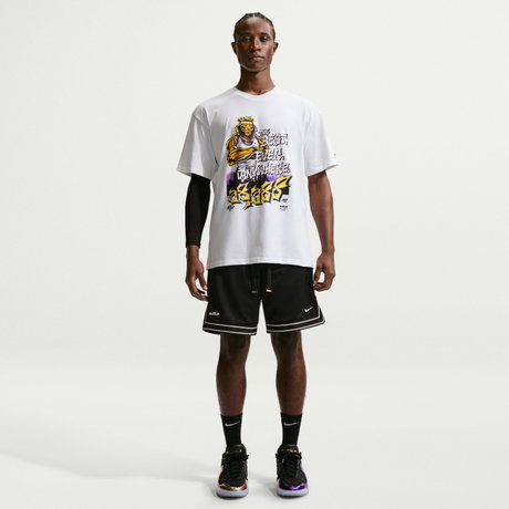 NIKE - LeBron 