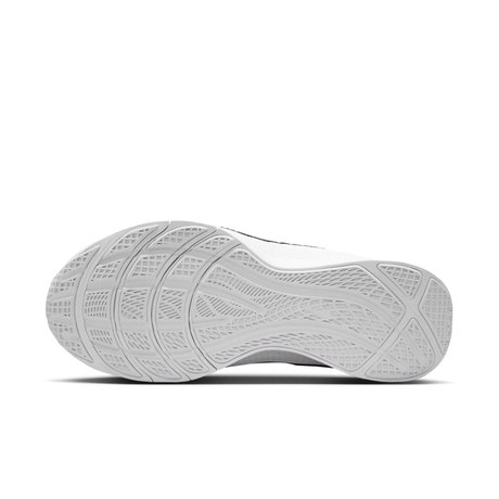 NIKE - LeBron Tr 1 Erkek Fitness Ayakkabısı (1)