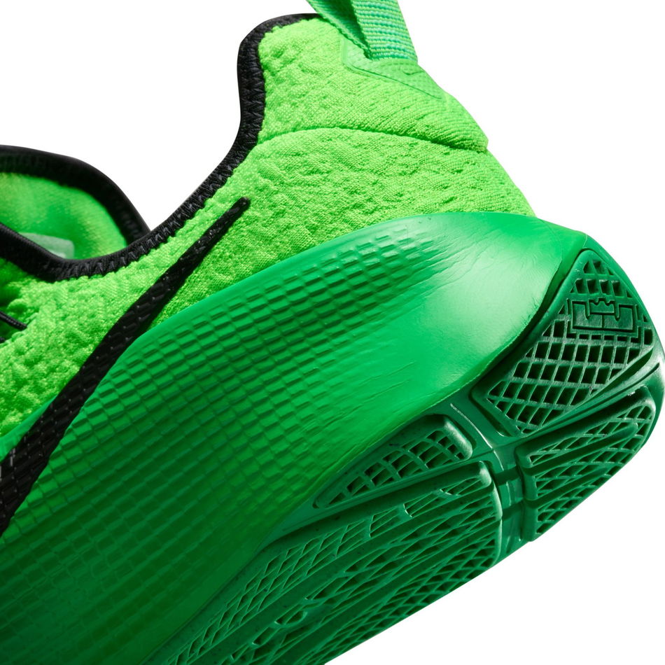 LeBron TR 1 'Green Strike' Erkek Fitness Ayakkabısı