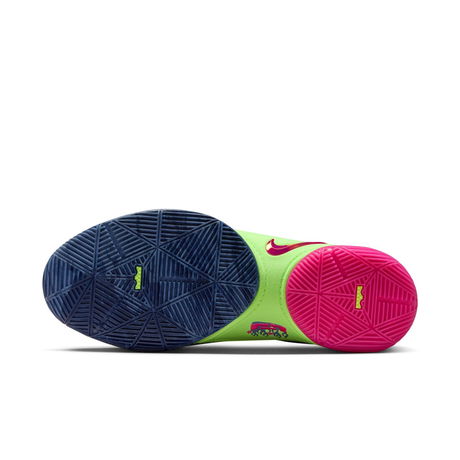 NIKE - LeBron XXII Bryce's World Erkek Basketbol Ayakkabısı (1)