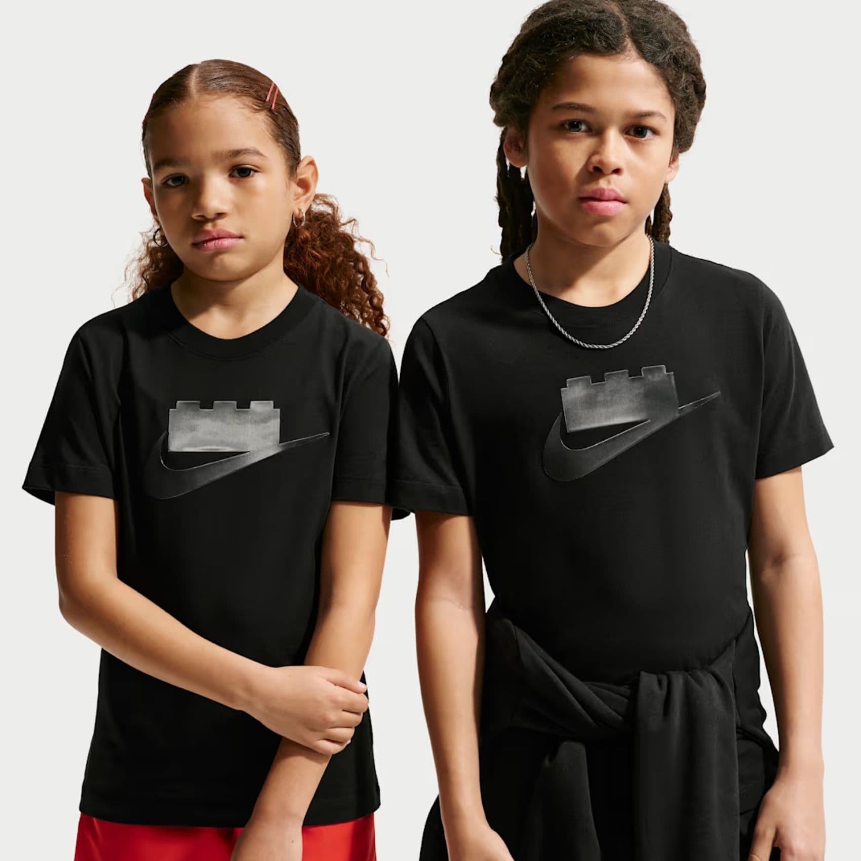NIKE - Nike x LEGO® Tee Çocuk Siyah Tişört