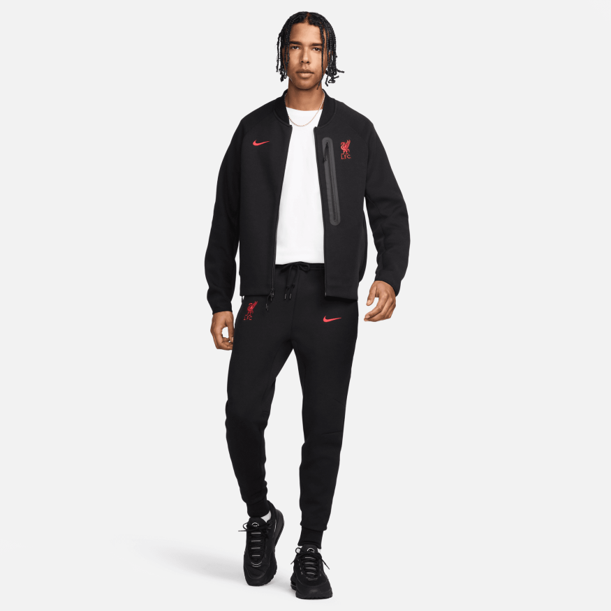 Liverpool Fc Tech Fleece Jogger Pant Erkek Eşofman Altı