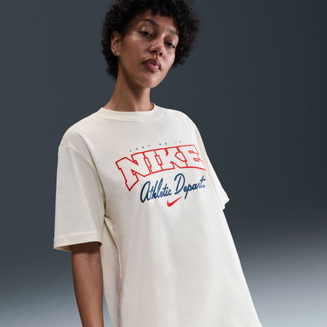 NIKE - Loose Ss Graphic Tee Kadın Tişört