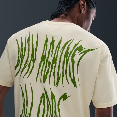 NIKE - Max90 Street Tee Erkek Bej Tişört (1)