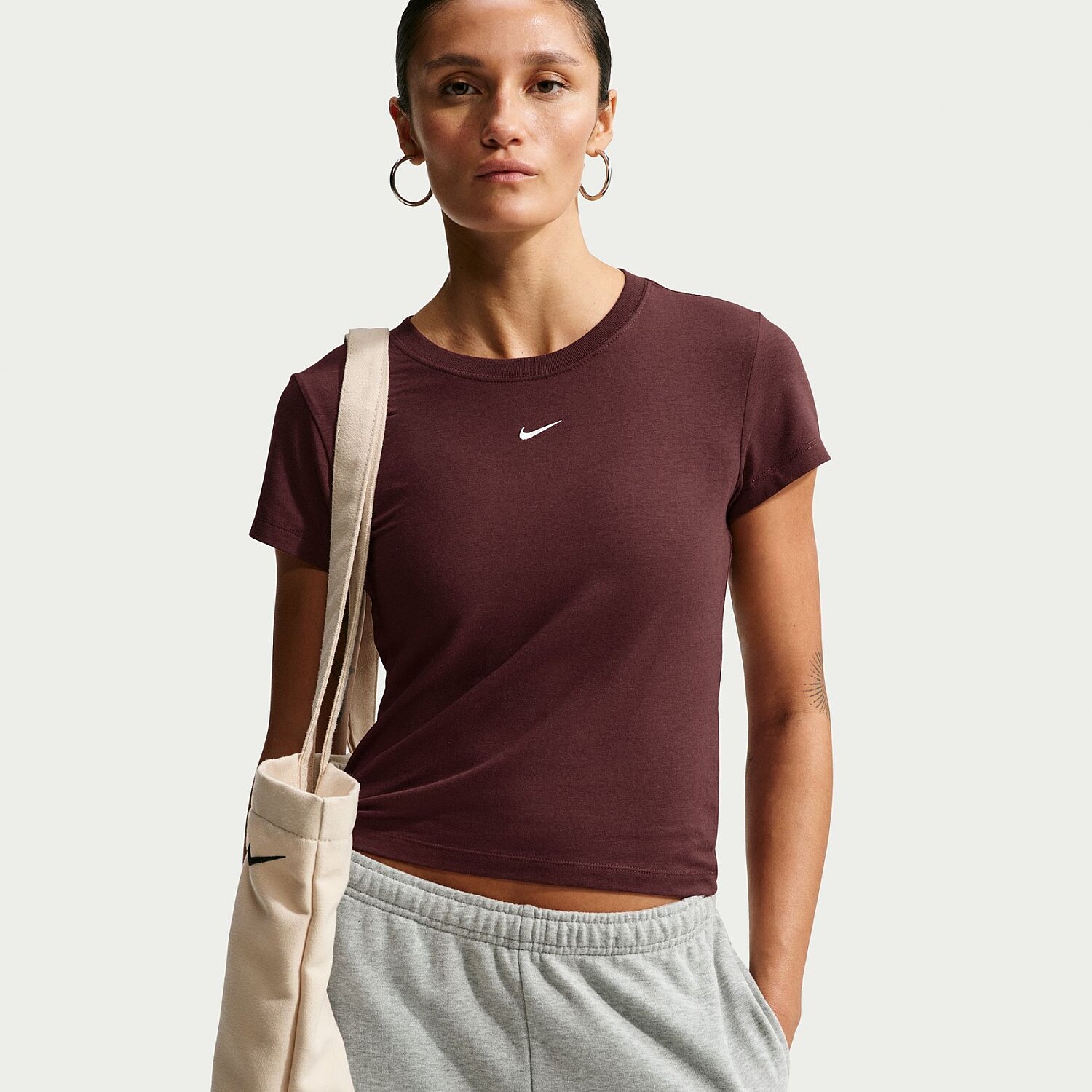 Женская футболка Nike Nsw Chill Knit Md Crop