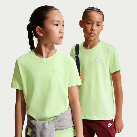 NIKE - Nsw Tee Emb Futura Çocuk Yeşil Tişört