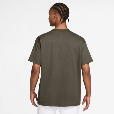 NIKE - Nsw Tee Premium Essential Erkek Kahverengi Tişört (1)