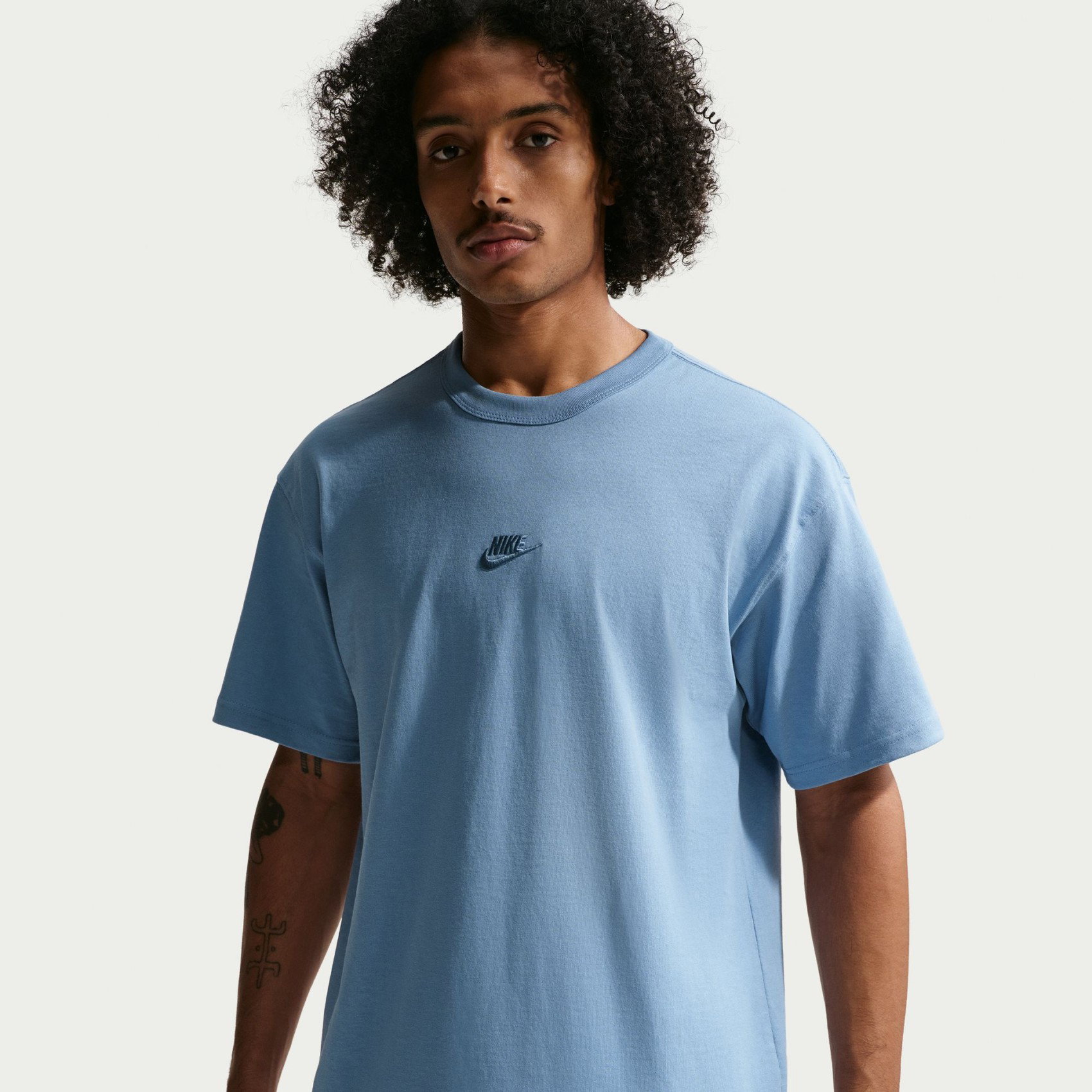 Nike Nsw Tee Premium Essential Erkek Mavi Tişört IH1121-486