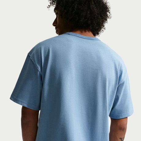 NIKE - Nsw Tee Premium Essential Erkek Mavi Tişört (1)