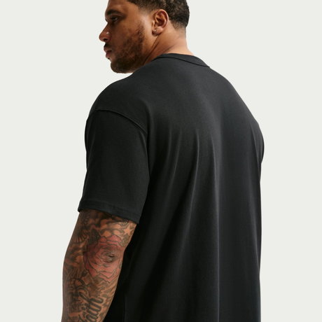 NIKE - Nsw Tee Premium Essential Erkek Siyah Tişört (1)