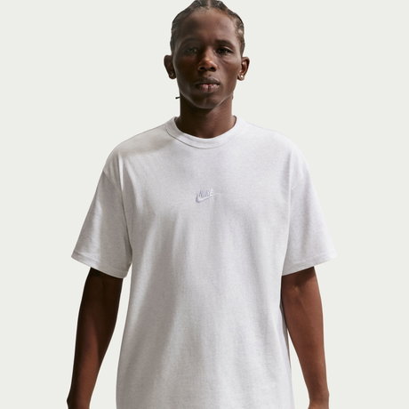 NIKE - Nsw Tee Premium Essential Erkek Tişört