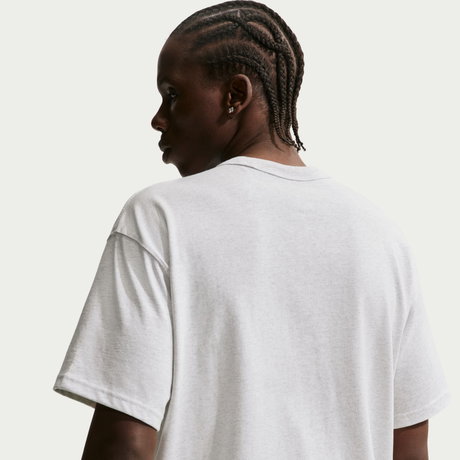 NIKE - Nsw Tee Premium Essential Erkek Tişört (1)