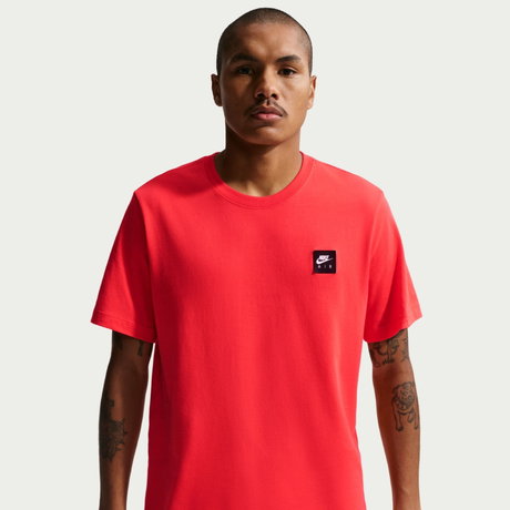 NIKE - Nsw Tee Std Air Patch Erkek Kırmızı Tişört (1)