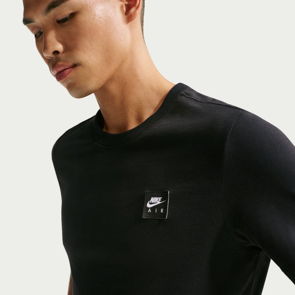 Nsw Tee Std Air Patch Erkek Siyah Tişört