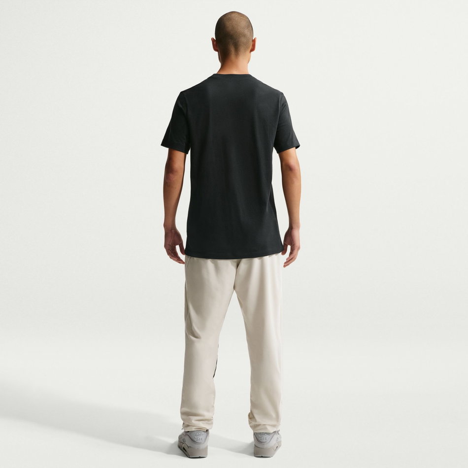 Nsw Tee Std Air Patch Erkek Siyah Tişört