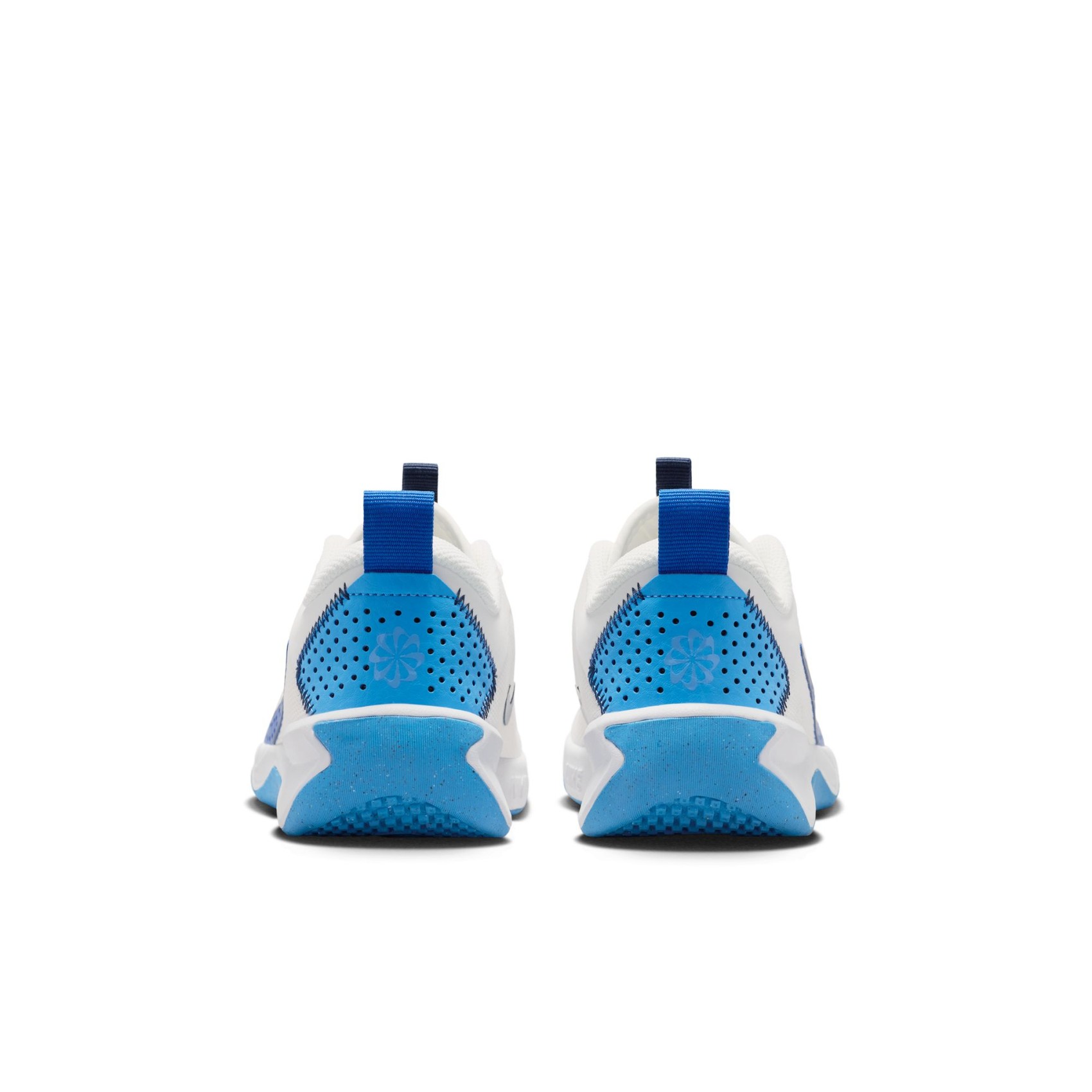Nike Beyaz Nike Omni Multi-Court Gs Basketbol Ayakkabısı