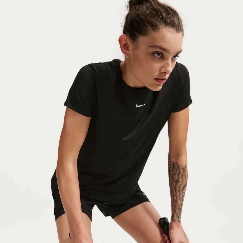One Classic Dri-FIT Ss Top Kadın Siyah Tişört