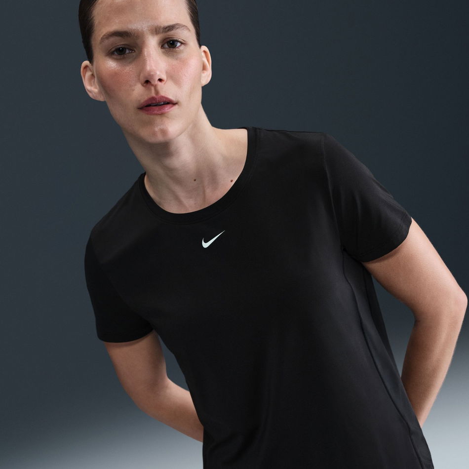 One Classic Dri-FIT SS Top Kadın Tişört