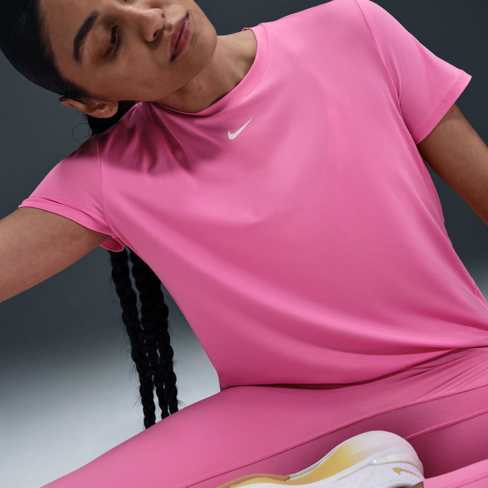 One Classic Dri-FIT SS Top Kadın Tişört