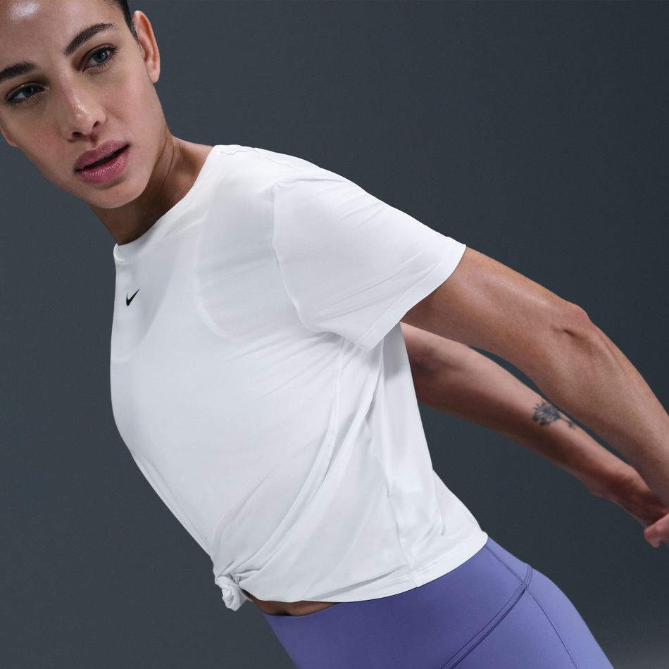 One Classic Dri-FIT Twist SS Top Kadın Beyaz Tişört