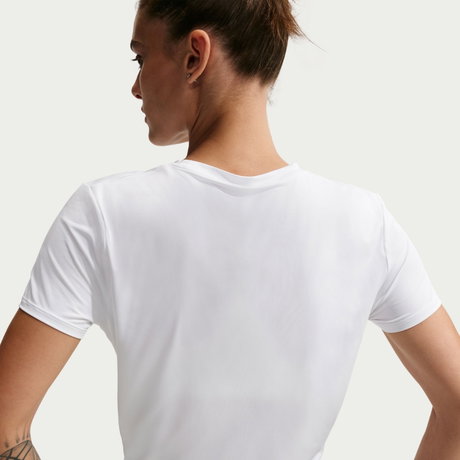 NIKE - One Classic Twist Ss Kadın Beyaz Tişört (1)