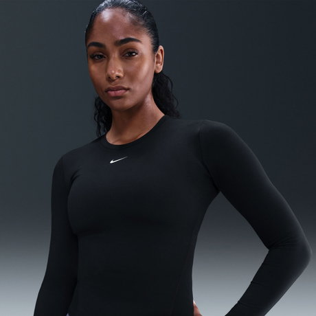 NIKE - One Dri-FIT Fitted LS Top Kadın Siyah Sweatshirt (1)
