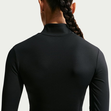 NIKE - One Dri-FIT QZ Fitted Midlayer Kadın Siyah Sweatshirt (1)