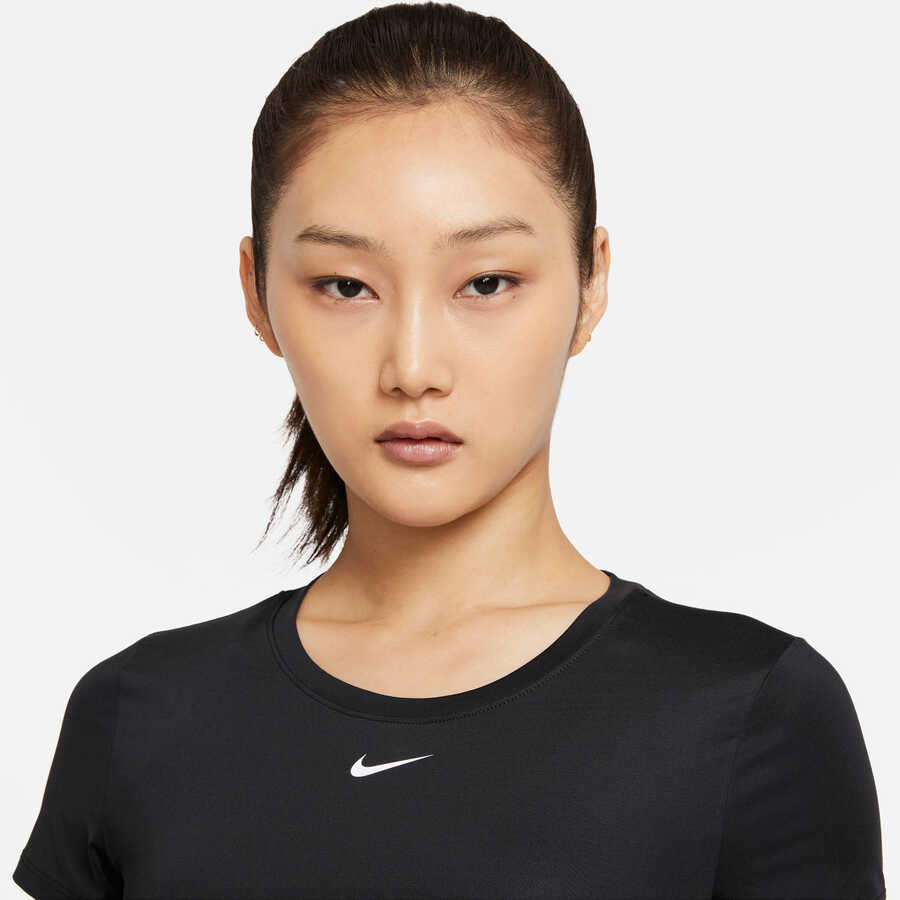 One Dri-FIT Short-Sleeve Slim Top Kadın Tişört