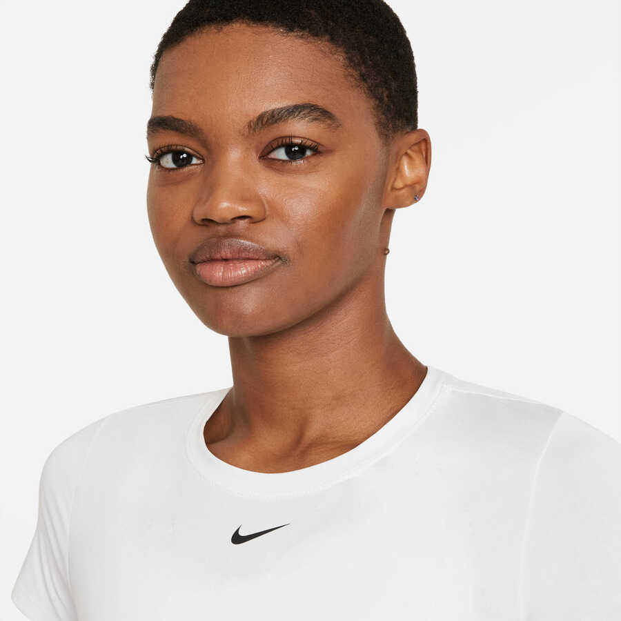 One Dri-FIT Short-Sleeve Slim Top Kadın Tişört