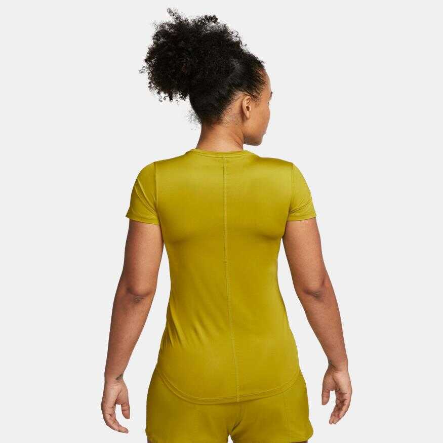 One Dri Fit Slim Top Kadın Tişört