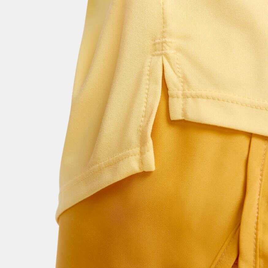 One Dri Fit Swoosh Kadın Tişört