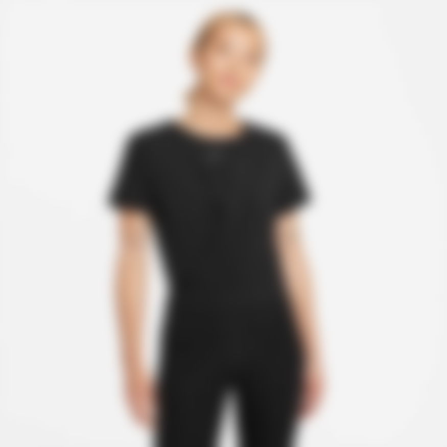 NIKE - One Luxe Dri-FIT Short-Sleeve Standard Twist Top Kadın Tişört