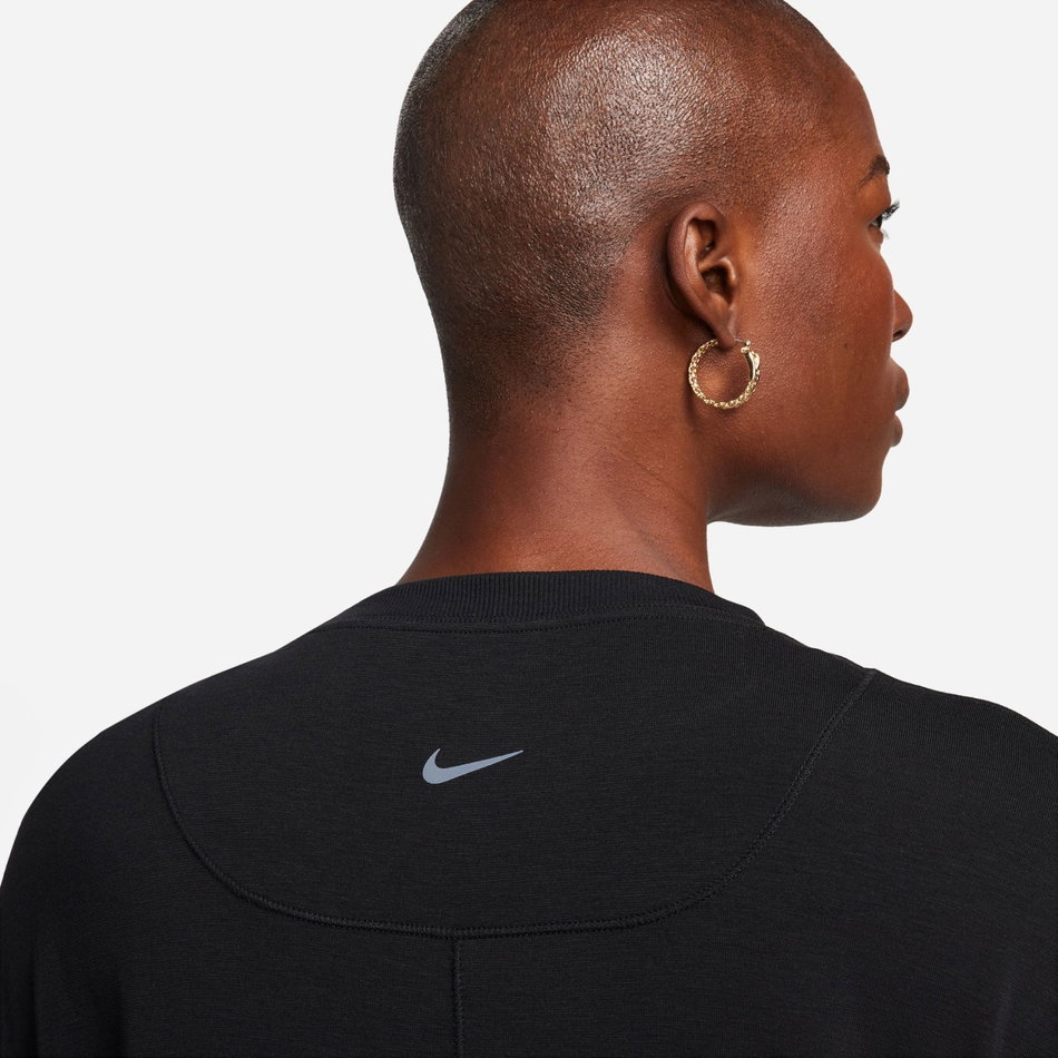 One Relaxed Dri-FIT SS Top Kadın Siyah Tişört