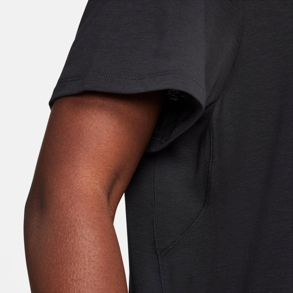 One Relaxed Dri-FIT SS Top Kadın Siyah Tişört