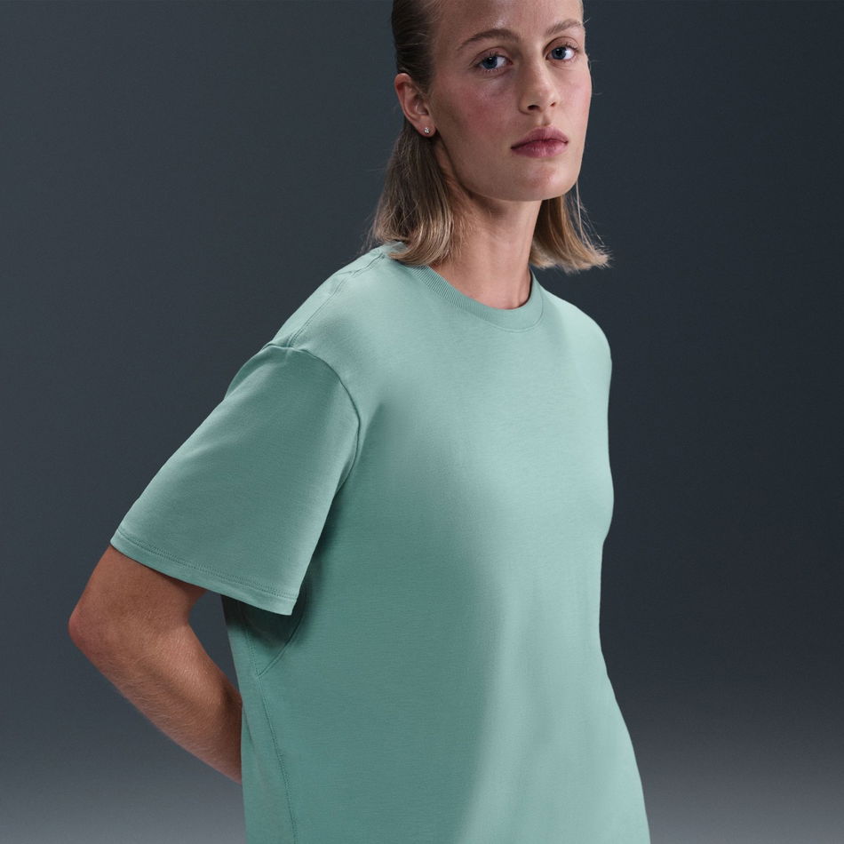 One Relaxed Dri-FIT SS Top Kadın Tişört