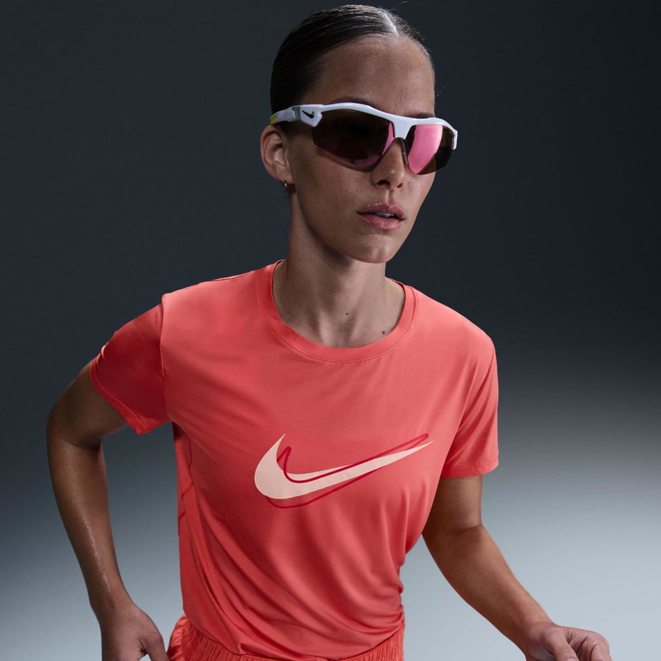 One Swoosh Dri-FIT Ss Top Kadın Turuncu Tişört