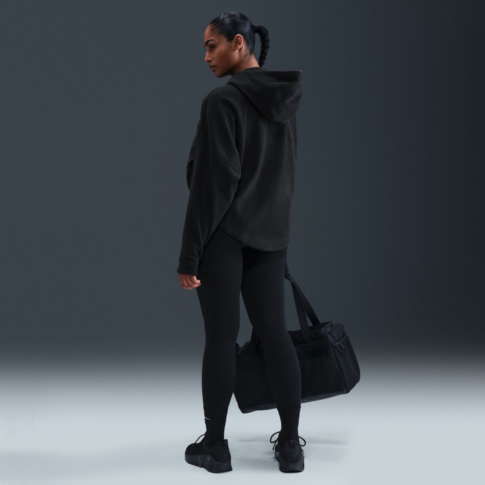 Nike One Therma-FIT FZ Top Polar Kadın Siyah Sweatshirt HV3698-010