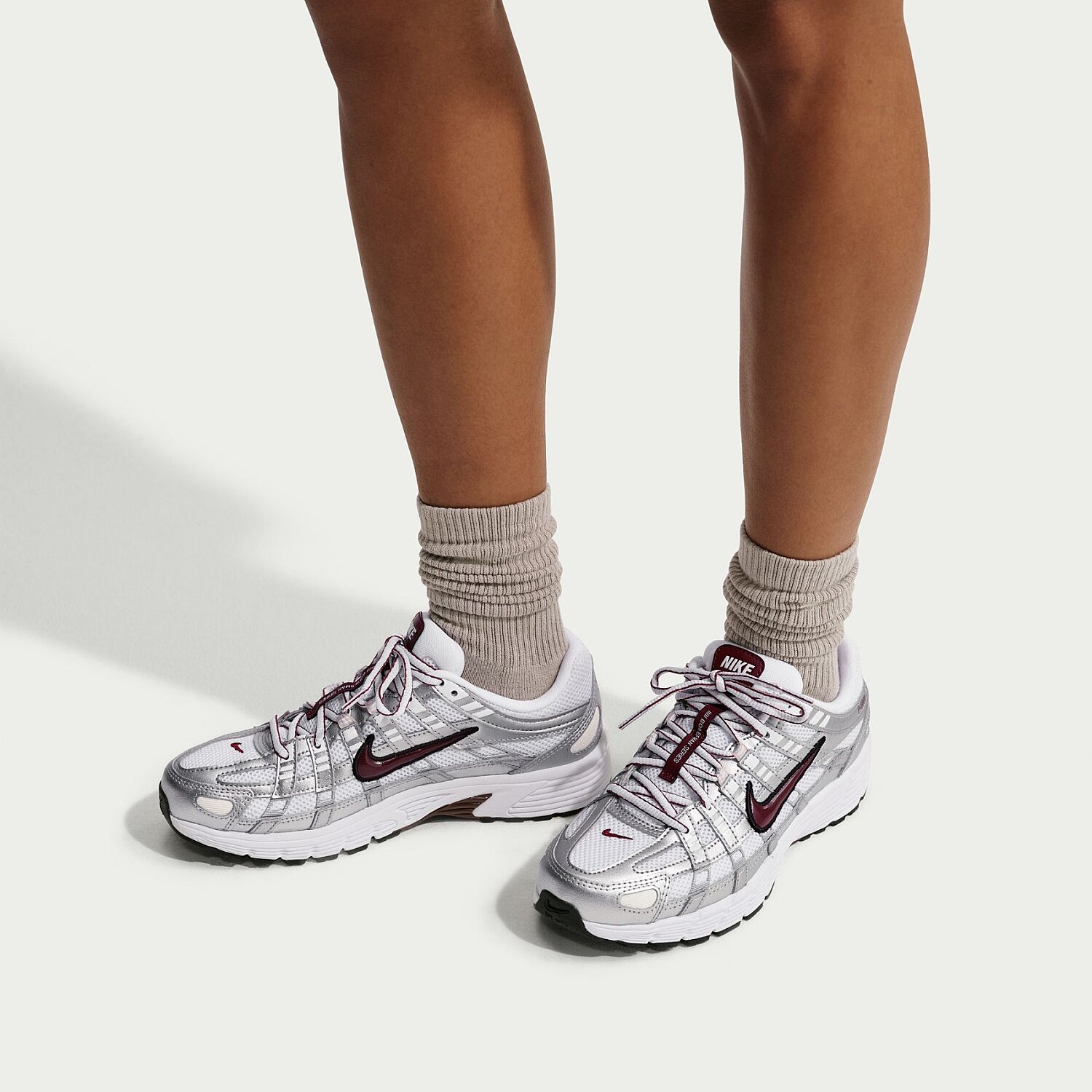 Женские кроссовки Nike P-6000 Sneaker