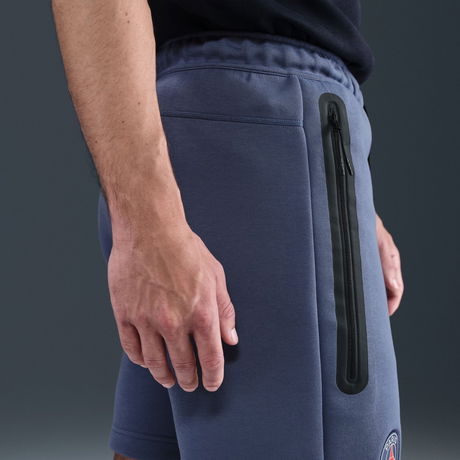 NIKE - Paris Saint-Germain Tech Fleece Short Erkek Şort (1)