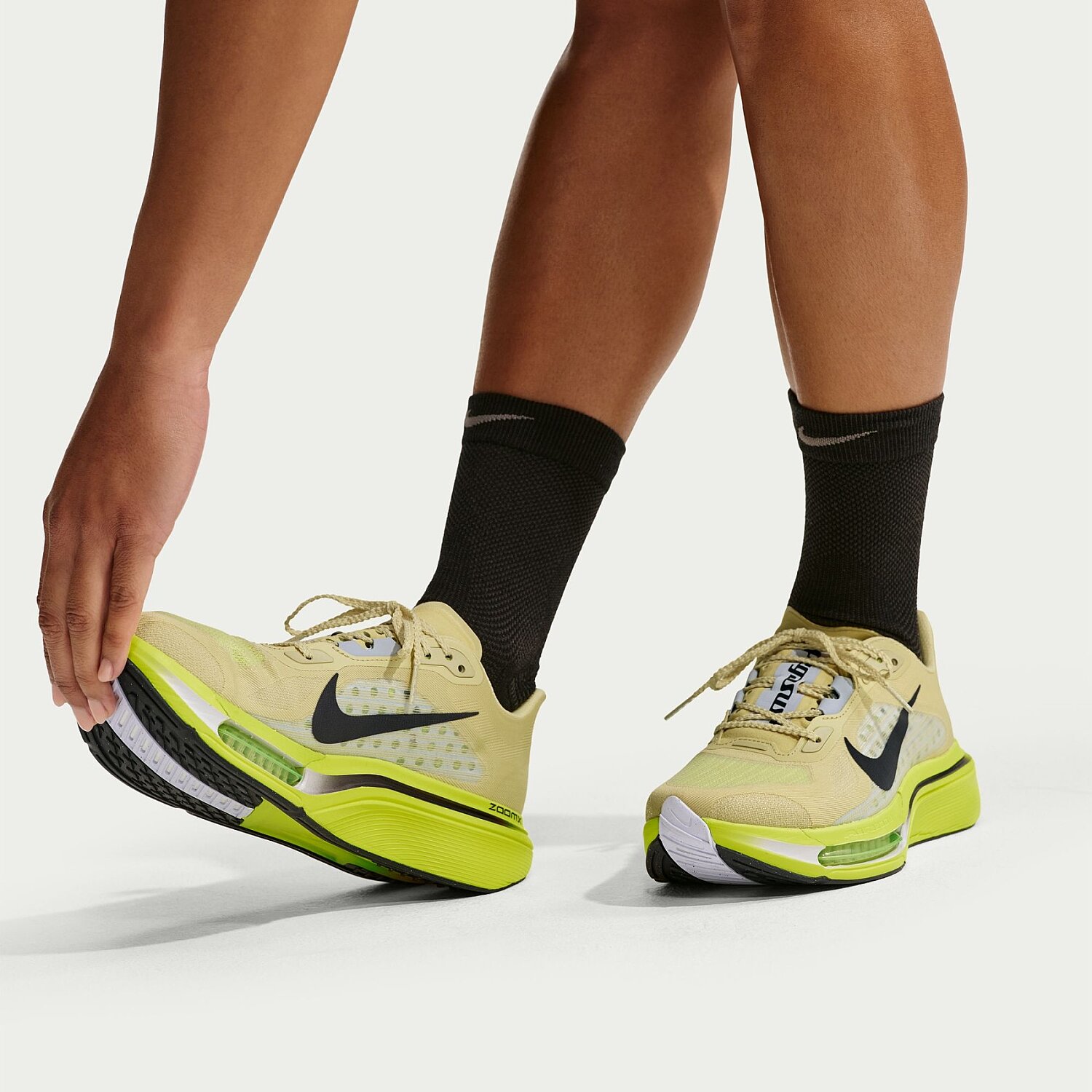 Женские кроссовки Nike Pegasus Plus 2 для бега