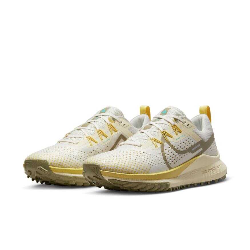 Nike Pegasus Trail 4 Kadın Koşu Ayakkabısı
