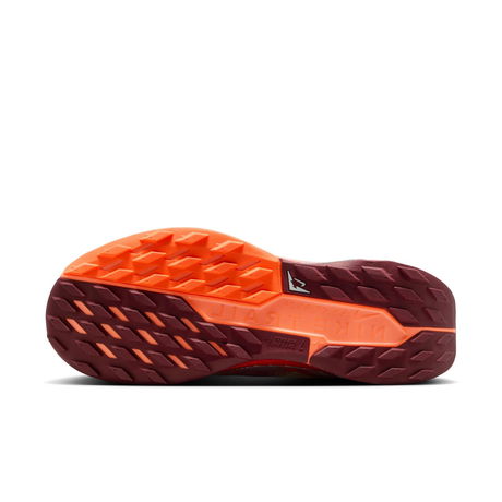 NIKE - Pegasus Trail 5 GORE-TEX Kadın Koşu Ayakkabısı (1)