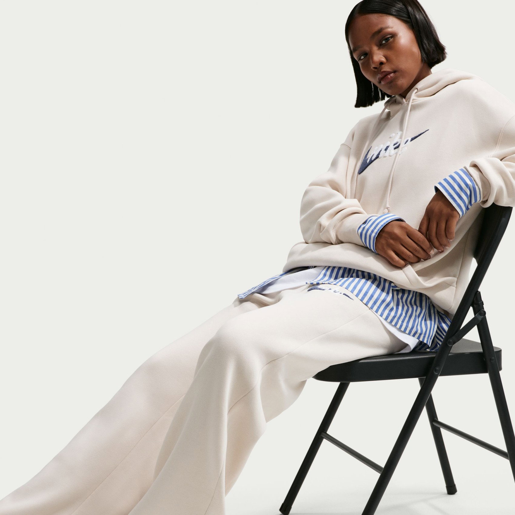 Nike Phoenix Fleece Hr Logo WL Pant Kadın Bej Eşofman Altı IM9836-104