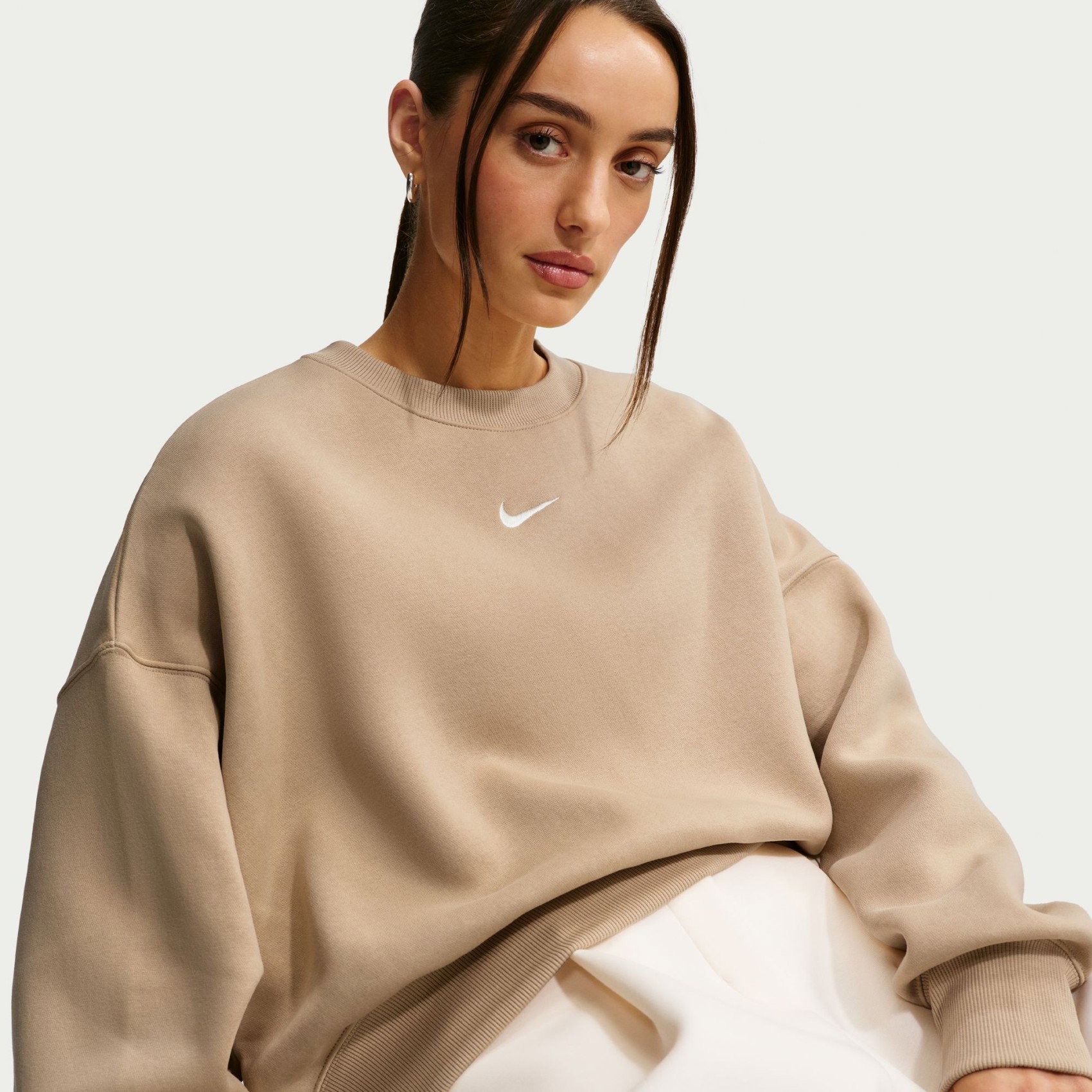 Nike Phoenix Fleece Oos Crew Kadın Bej Sweatshirt DQ5761-286