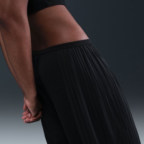 NIKE - Pleated Pant Kadın Siyah Pileli Eşofman Altı (1)
