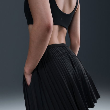 NIKE - Pleated Skirt Kadın Siyah Etek (1)