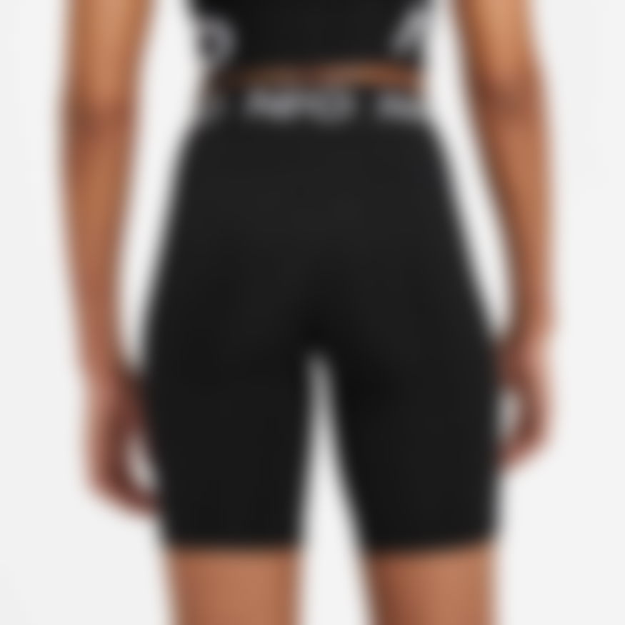 Nike Pro 365 Short 8In Kadın Şort